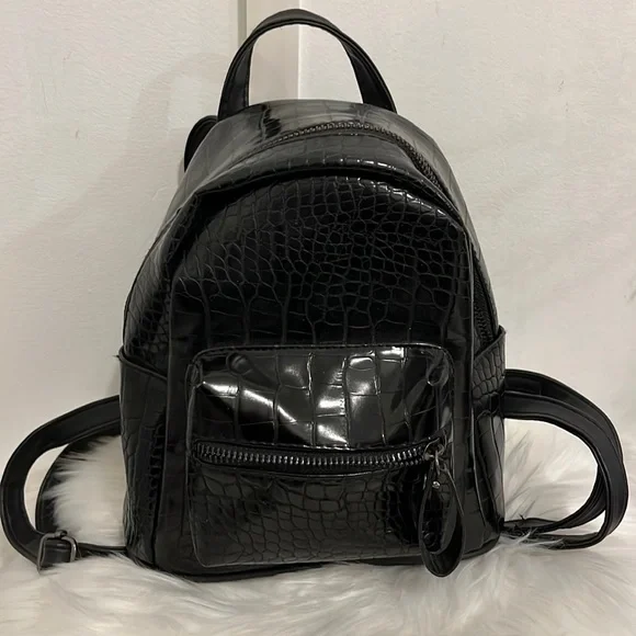 lululemon backpack dimensions Unisex Lululemon Double-Zip Backpack 22L